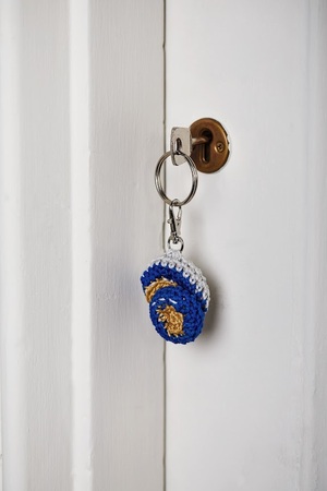 A crochet sonic screwdriver keyring